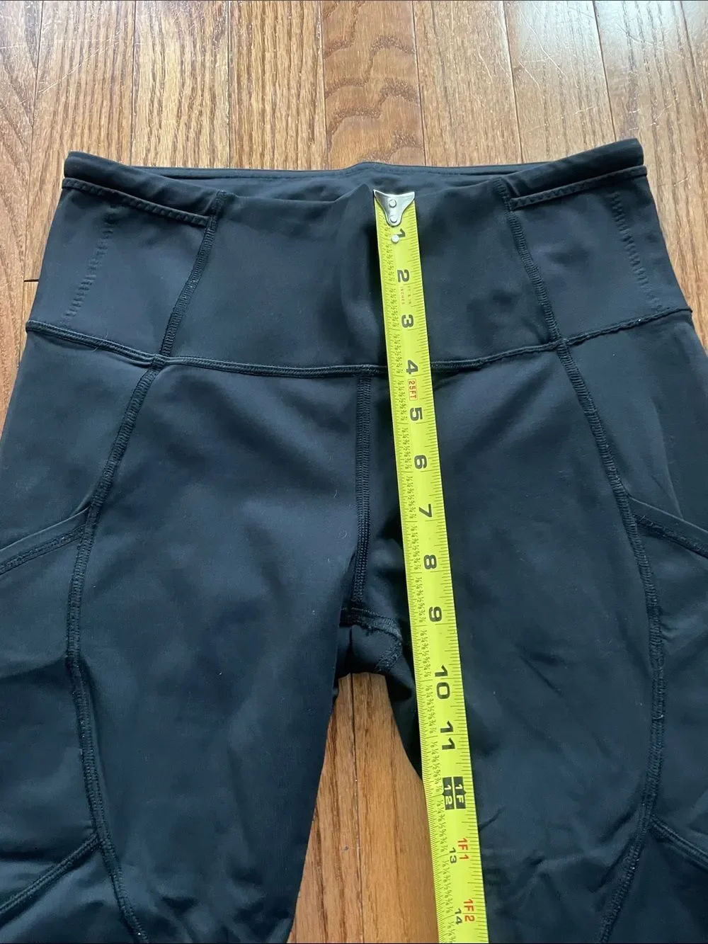 Lululemon Black Cropped Leggings Women’s Sz 6